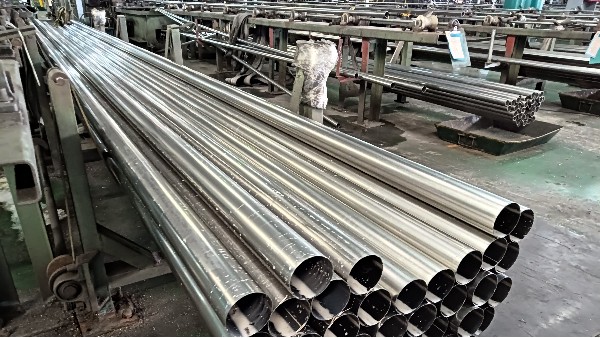 不銹鋼管壽命預(yù)測(cè)術(shù)：如何判斷在役管道的“健康狀態(tài)”？