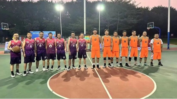 泰裕鋼業(yè)聯(lián)手雙興集團(tuán)成功晉級“楊和總商會(huì)企業(yè)職工籃球賽”八強(qiáng)！