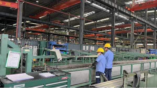 不銹鋼換熱器管選擇焊管還是無縫管？